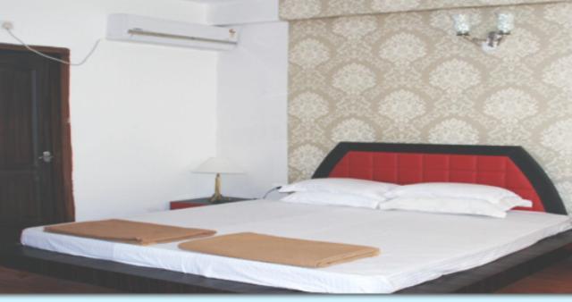 פורי Hotel Surya Beach Inn מראה חיצוני תמונה